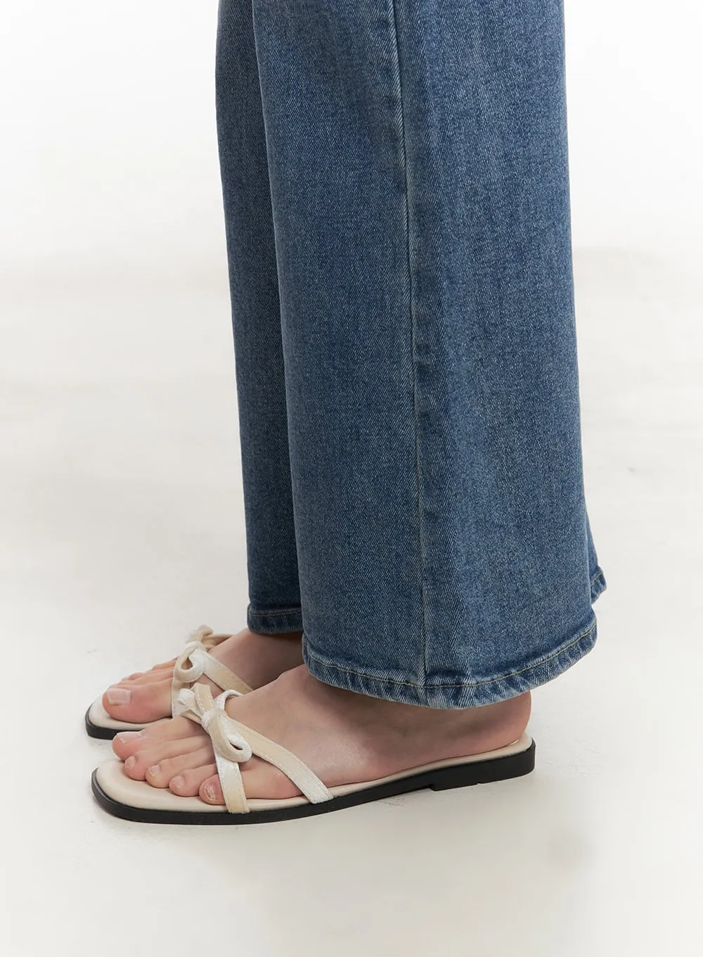 Velvet Ribbon Slippers CA501