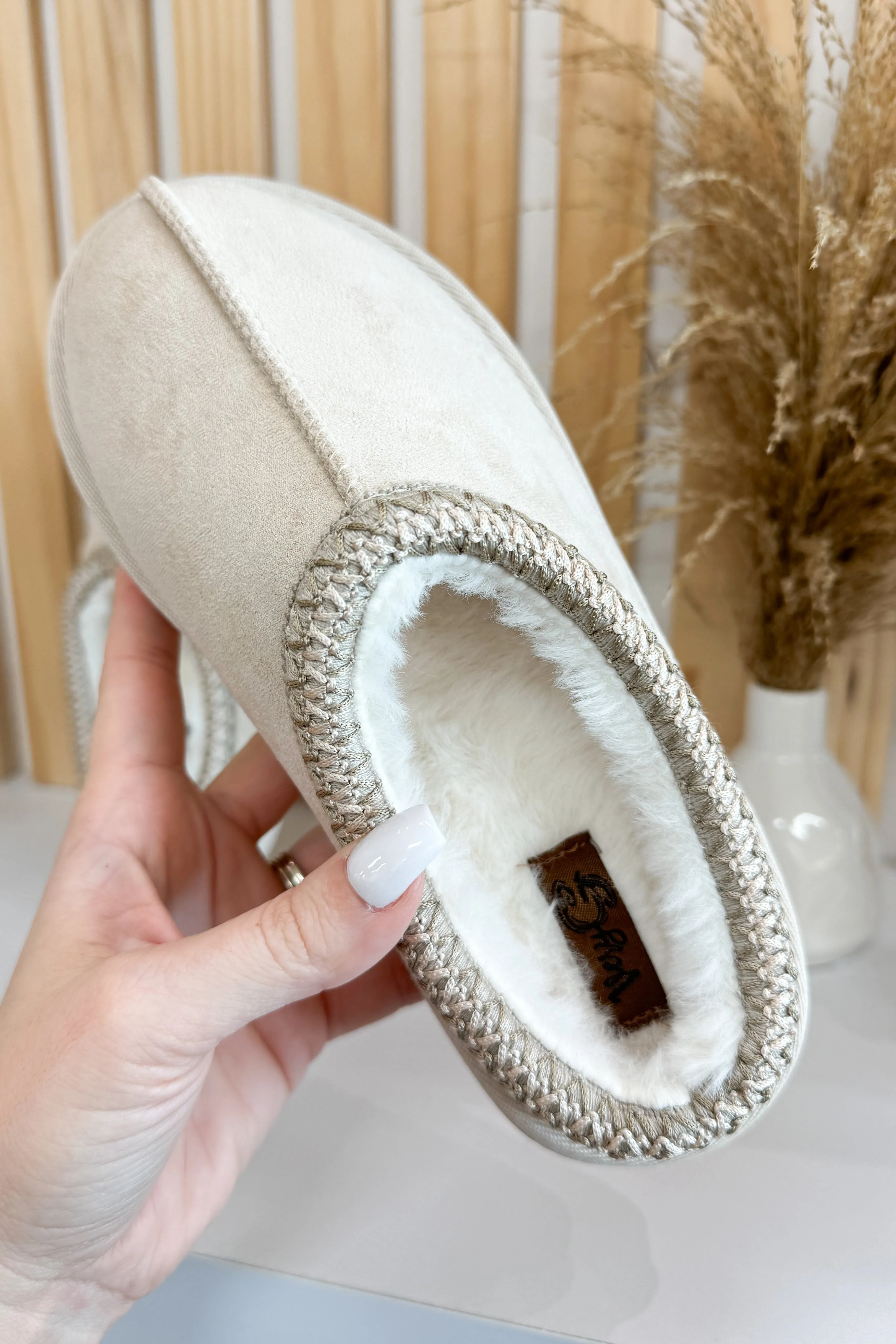 Very G Sparks Slippers (Cream)